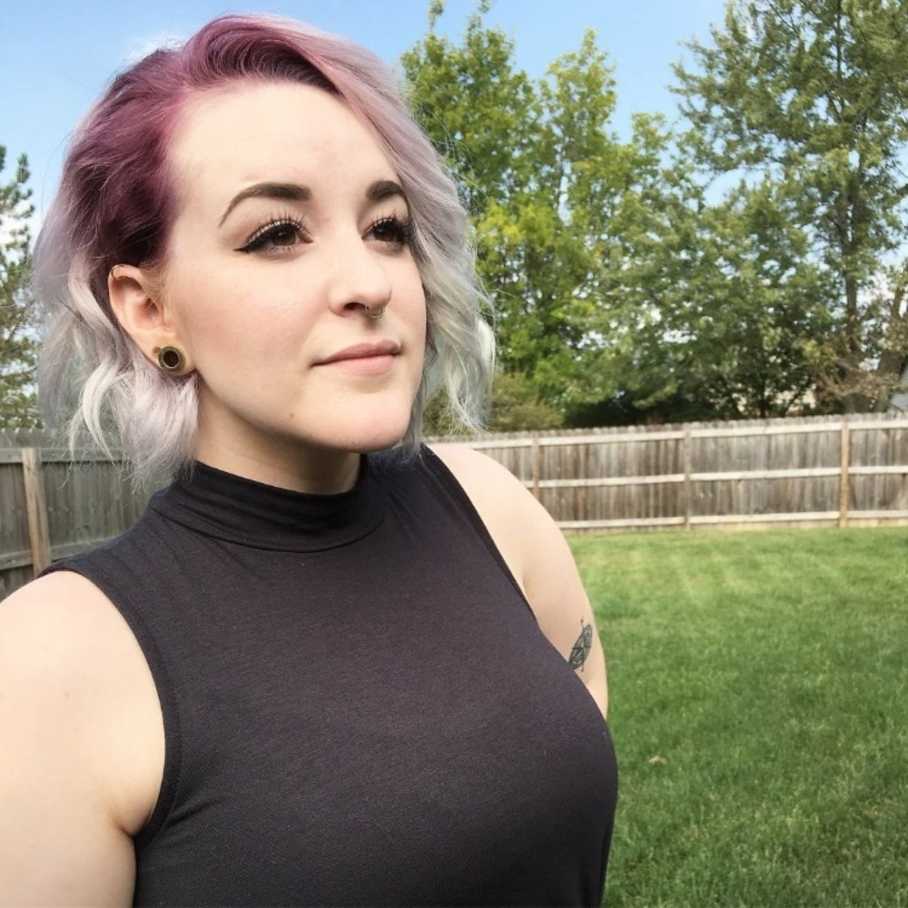 Meet your Posher, Stephanie